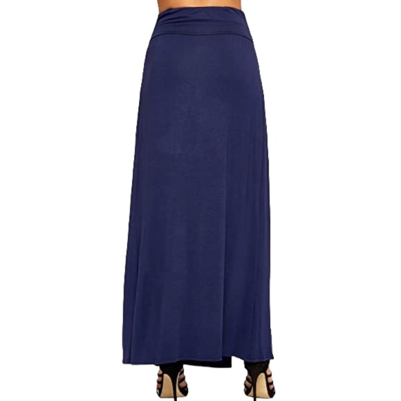USA size Xs Long blue skirt that splits almost to waist on either side like new - Picture 14 of 16